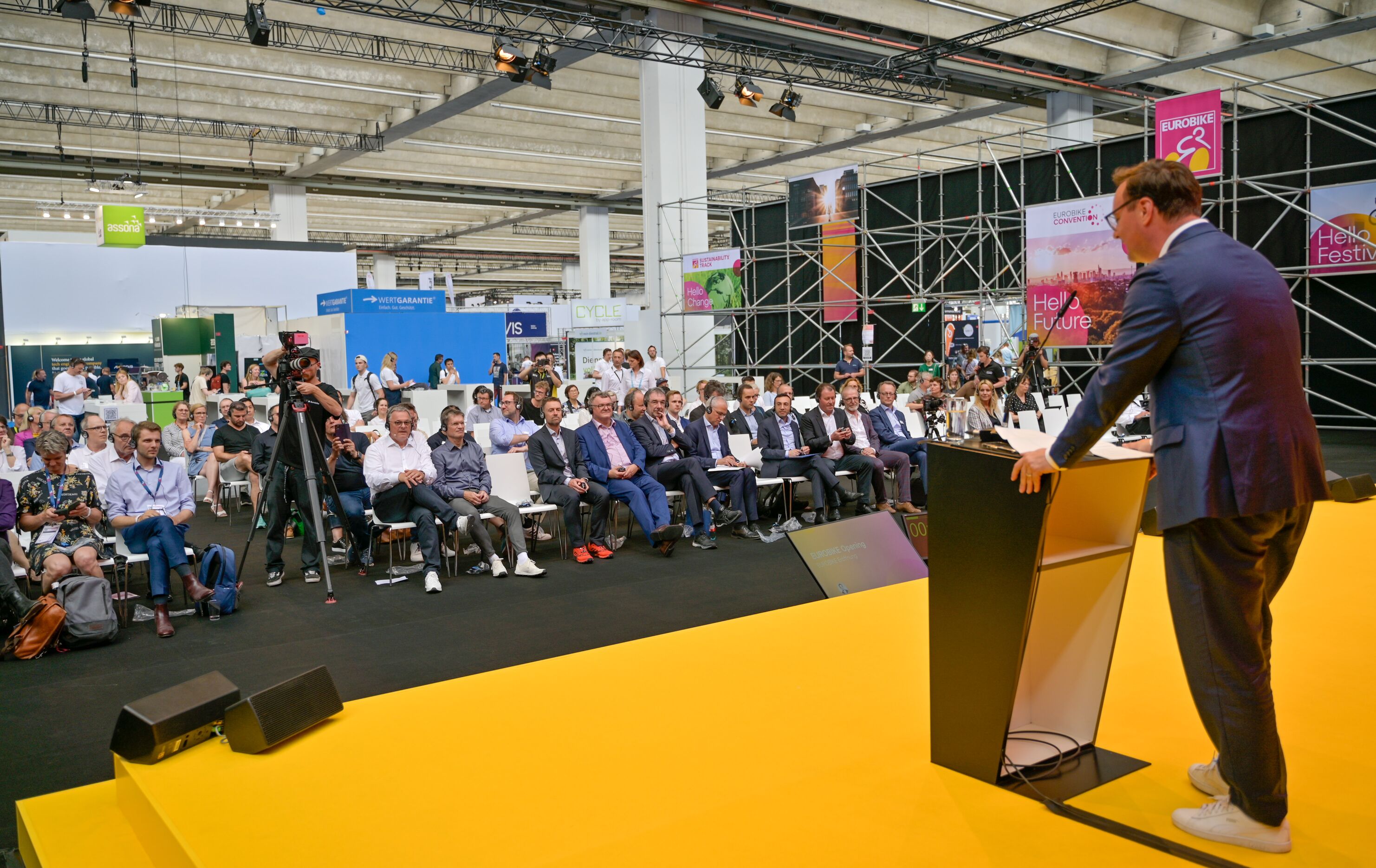 Hallo 8: Eröffnung Eurobike 2023, Oliver Luksic, Parlamentary State Secretary of the Federal Ministry of Digital and Transport